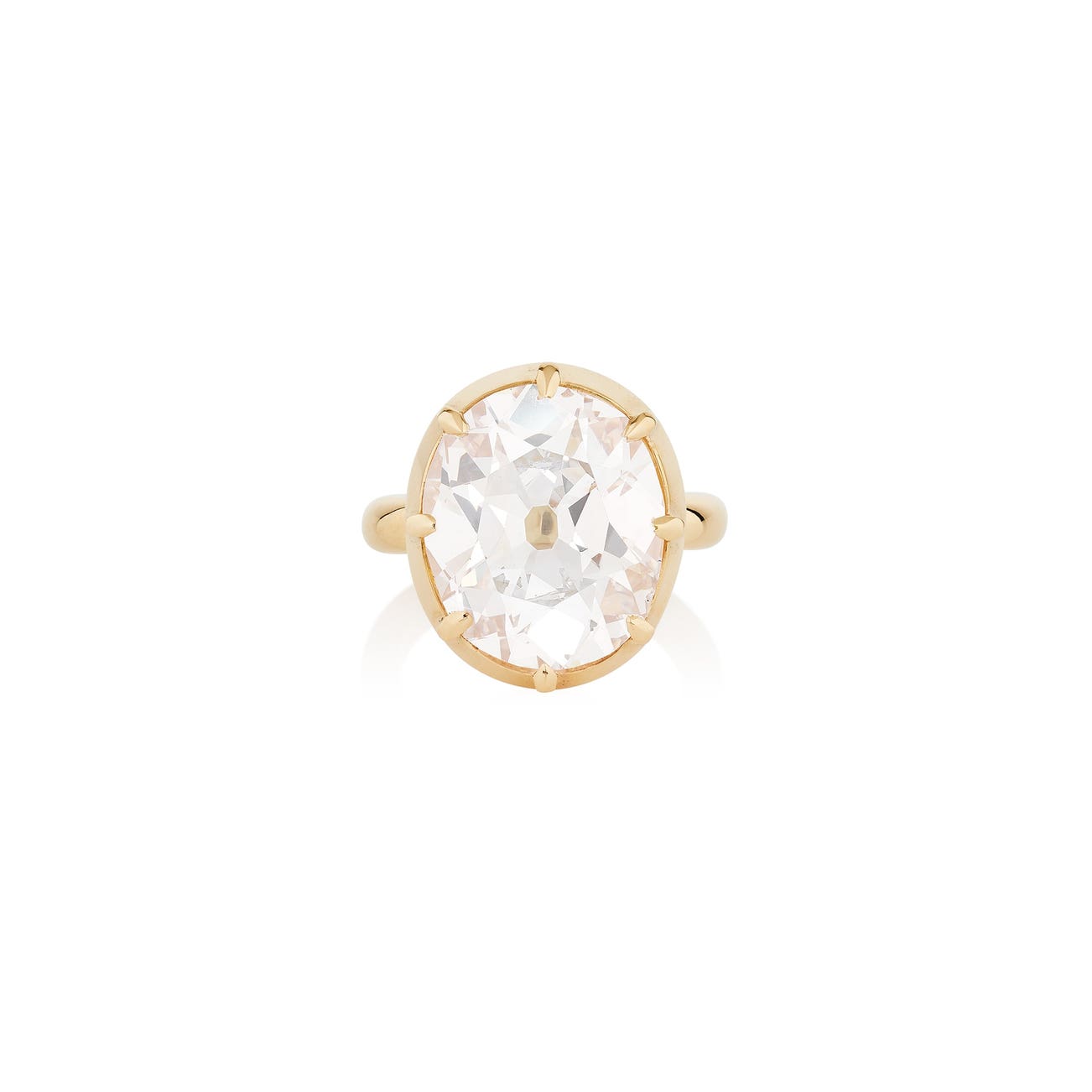 <p><em>Very fine Light Pink Brown diamond ring, weighing 10.08 carats, Type IIa, old-cut,</em> <em>Golconda</em></p>
