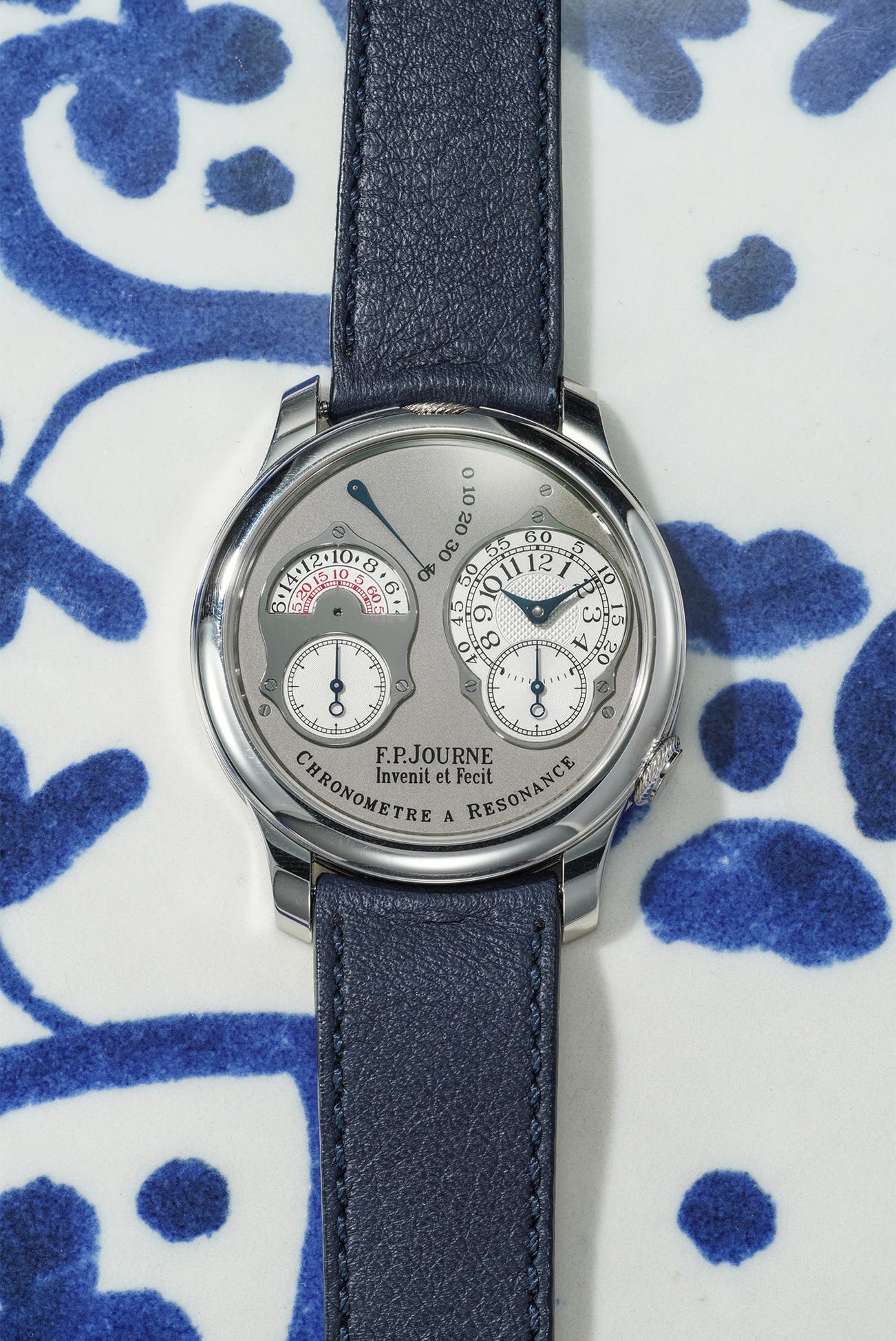 <p><strong>F.P.JOURNE</strong> <em>Chronomètre à Résonance, “Parking Meter” in platinum</em></p>