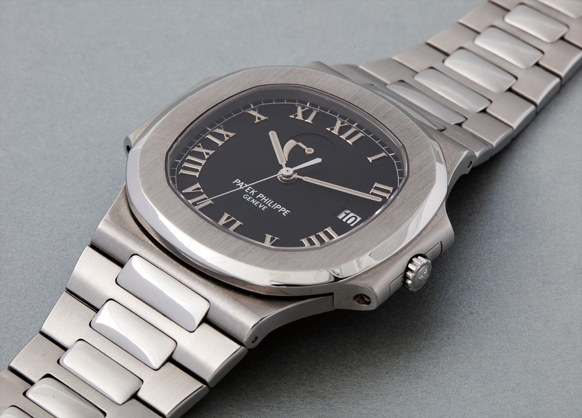 Nautilus 3710/1A, Lucky Thirteen. Dial view showing XIII at eight o’clock. · Photo: Phillips · © Phillips, used with permission · Source: https://www.phillips.com/detail/PATEK-PHILIPPE/CH080515/214