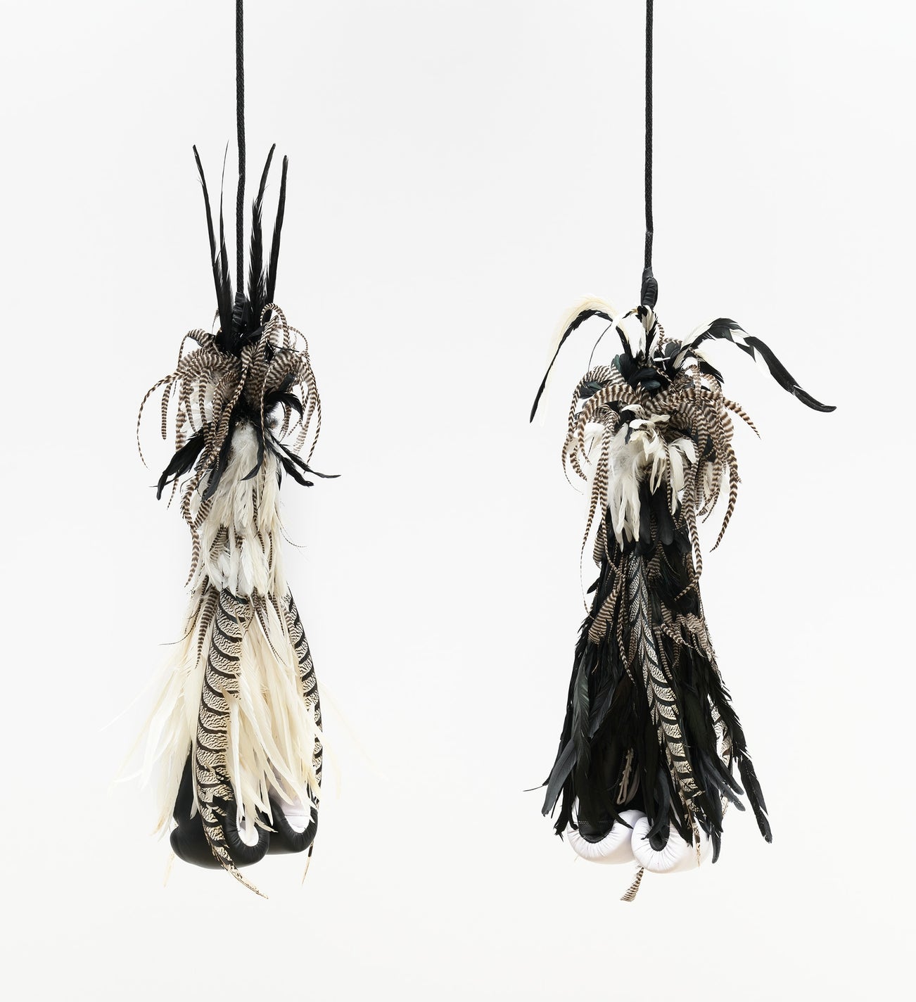 <p><strong>&nbsp;ESTEBAN RAM&Oacute;N P&Eacute;REZ</strong> <em>El Gallo Grita en la Madrugada, El Gallo Canta a Medianoche, </em>2021</p>
