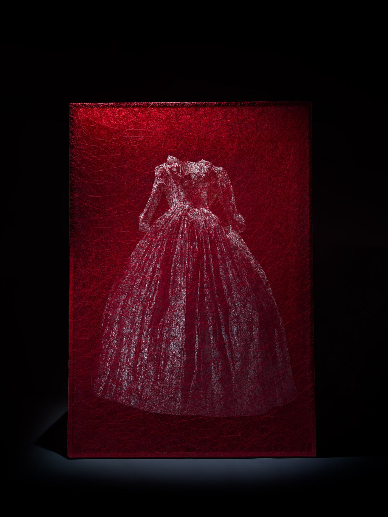 <p><strong>CHIHARU SHIOTA</strong><em>&nbsp;State of Being (Dress), </em>2019</p>
