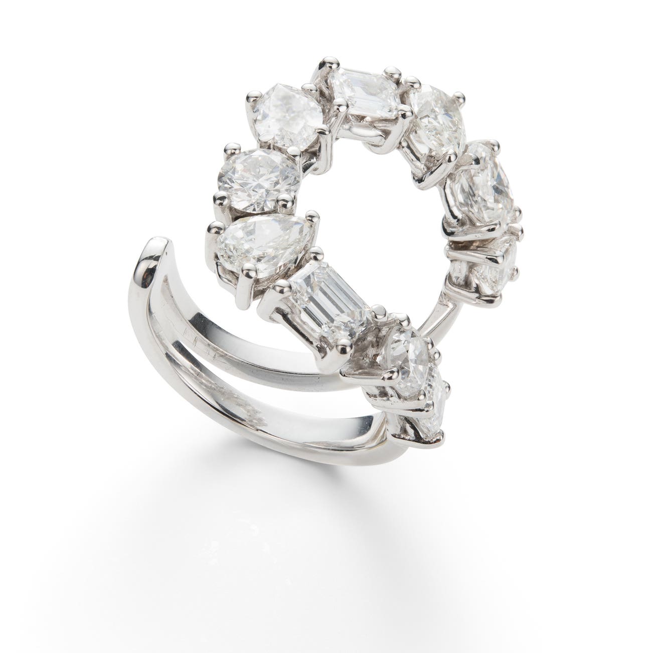 <p>A Diamond 'Mirian' Ring</p>