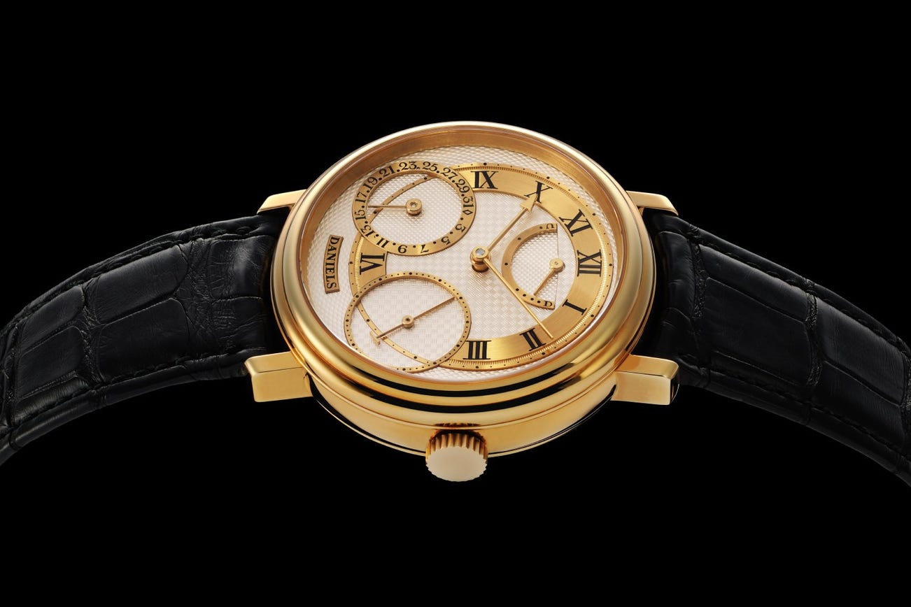 <p><strong>GEORGE DANIELS </strong>Daniels Anniversary Yellow Gold Special Piece &copy; Guy Lucas de Peslouan</p>
