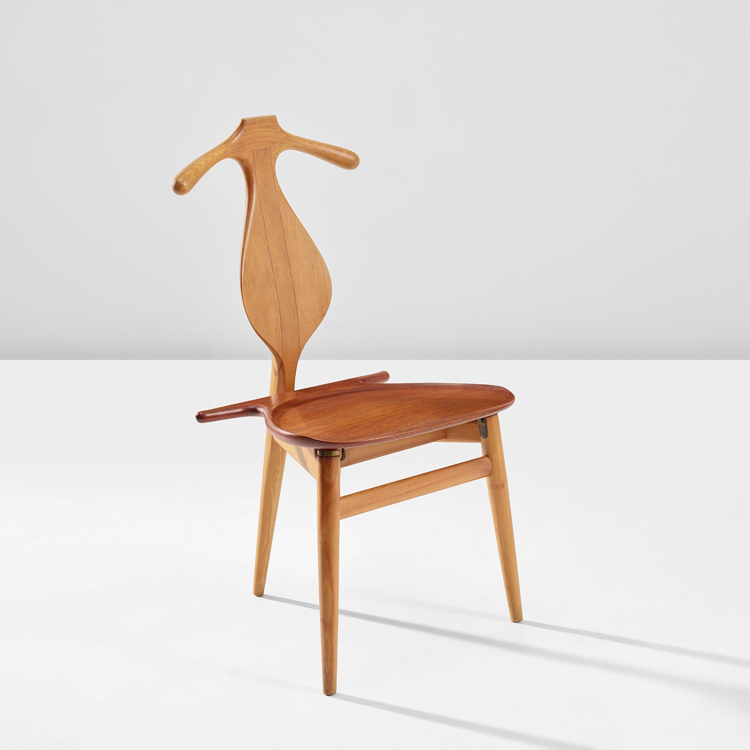 洋書 HANS J WEGNER on Design Hans J. Wegner - Sculptural desk, 1950 - Model no. JH563 - Dansk
