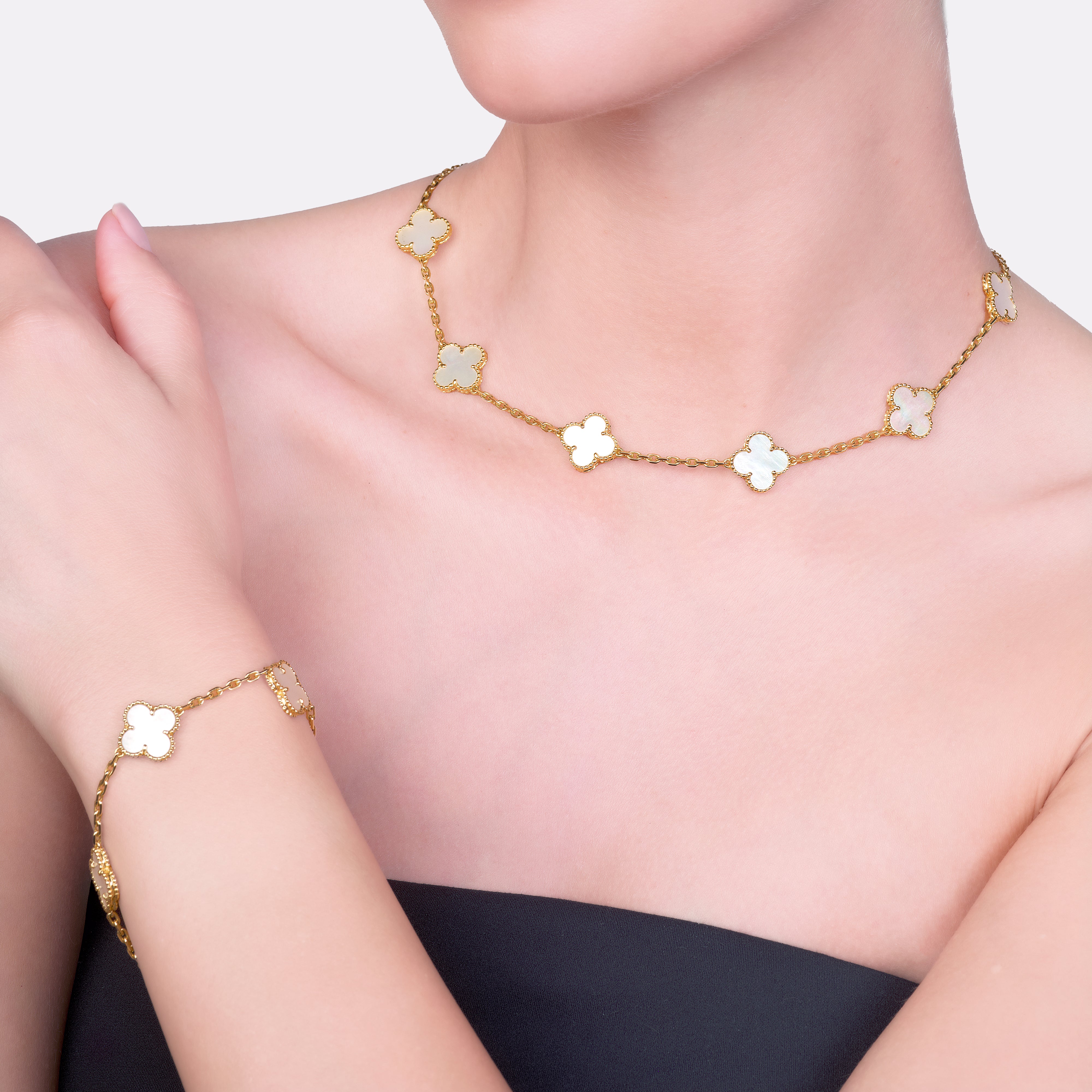 Van Cleef & Arpels Hong Kong Jewels: Online Auction
