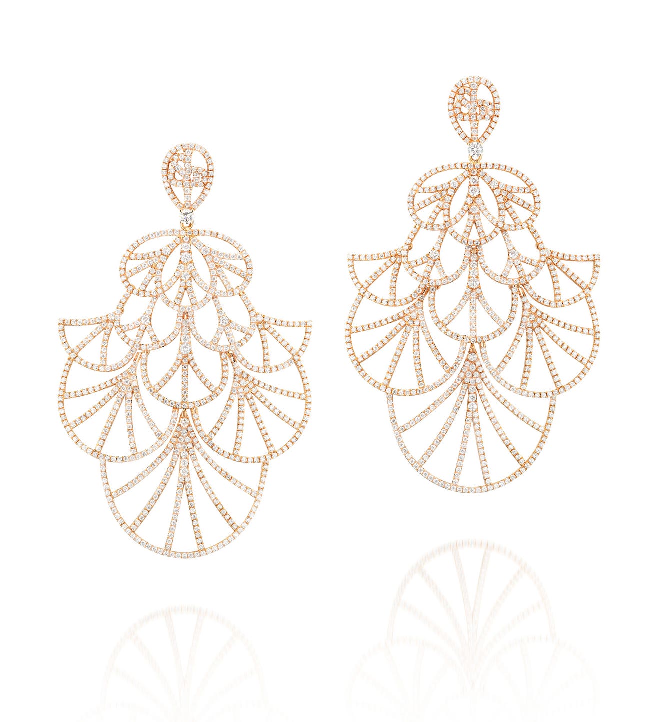 <p><strong>JACOB &amp; CO.</strong> <em>Pair of Diamond Earrings</em>,&nbsp;HK$50,000&ndash;80,000</p>

