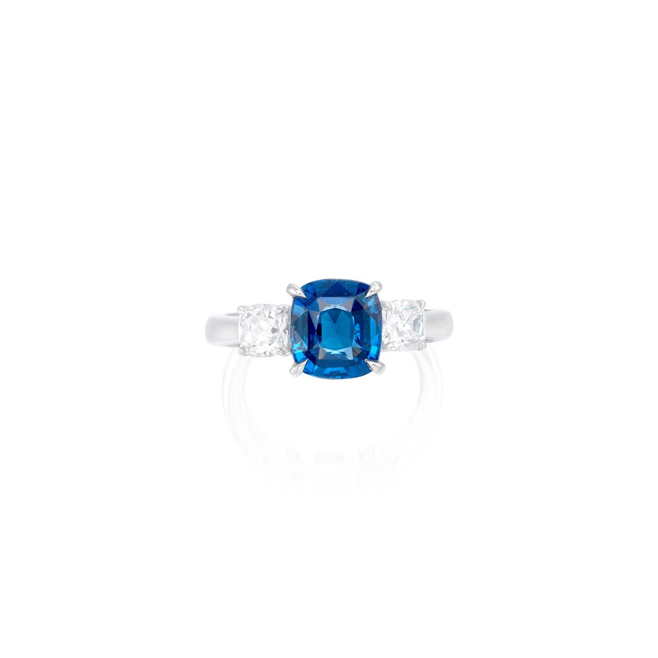 <p><em>Cobalt Spinel and Diamond Ring</em>, HK$40,000–60,000</p>