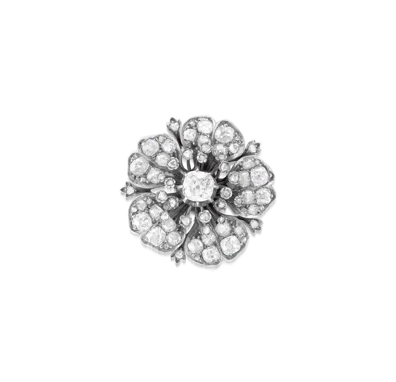 <p><em>Diamond Brooch</em>, late 19th century, HK$32,000–48,000</p>