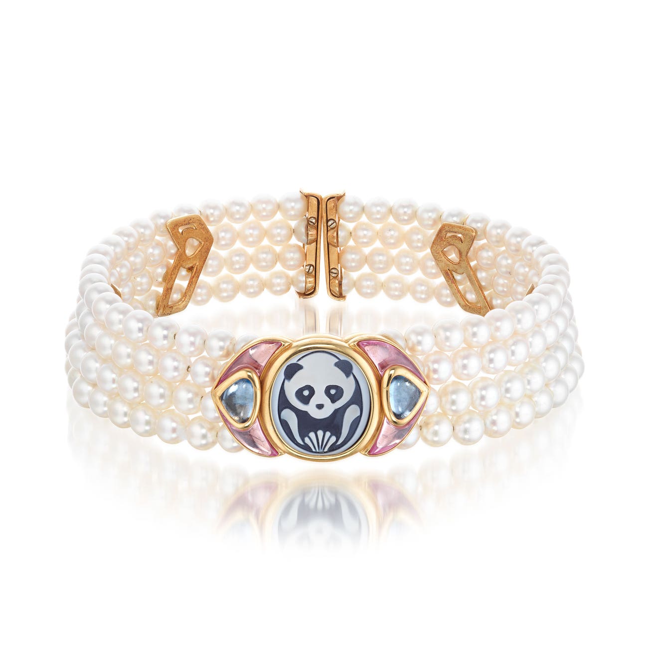 <p><strong>MARINA B</strong> <em>Cultured Pearl and Gem Set Choker</em>, HK$40,000–80,000</p>