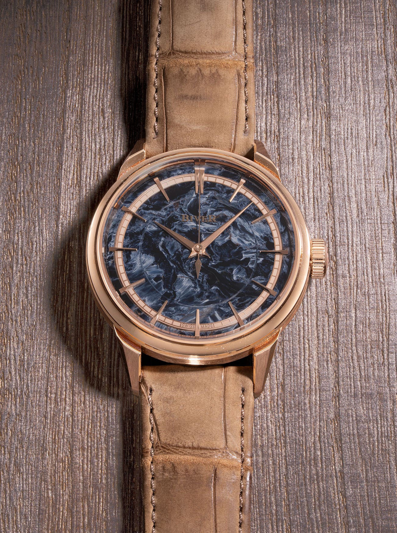 <p><strong>BIVER</strong> <em>Automatique Atelier Series Pietersite Ref. PRF-12154 in pink gold</em>, HK$500,000-1,000,000</p>