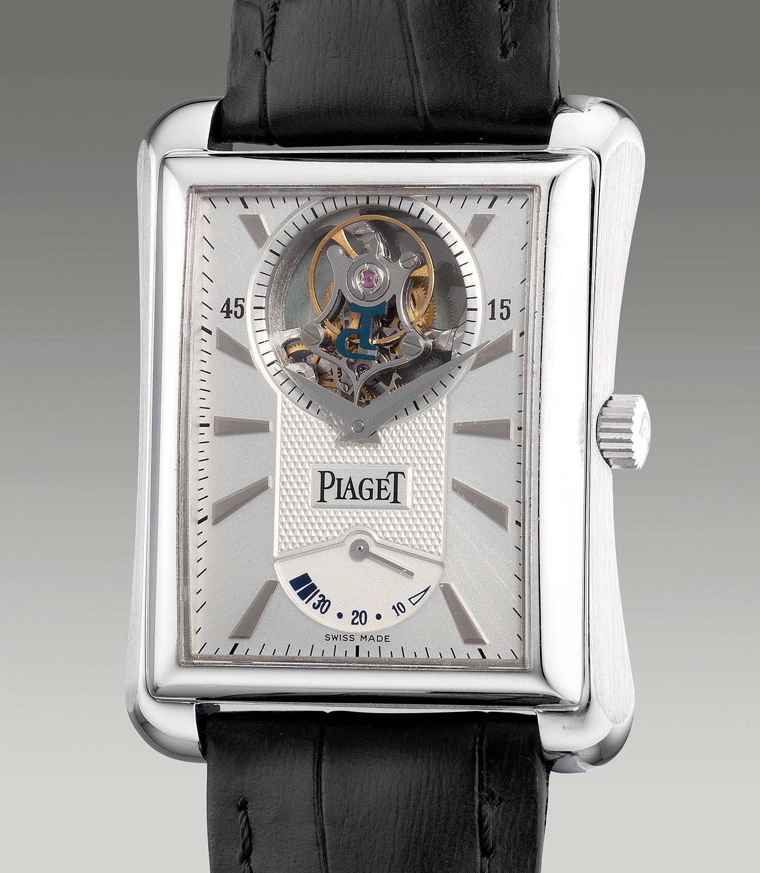 Ref. P10106
A fine and attractive white gold rectangular-shaped