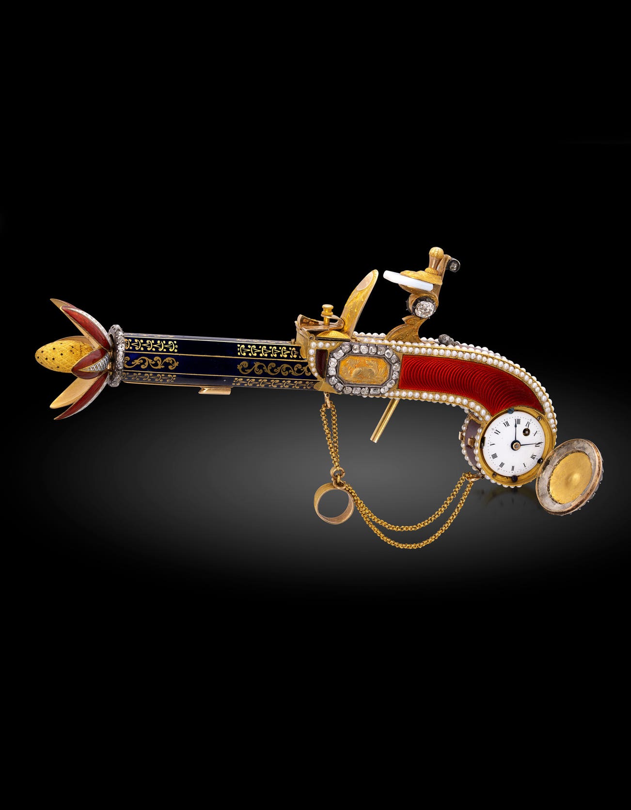 <p><strong>Attributed to MOULINI&Eacute; &amp; BAUTTE &amp; CIE</strong>&nbsp;<em>An extremely rare yellow gold enamel flintlock pistol-form perfume sprinkler with concealed watch, matching key, made for the Chinese market</em>, circa 1800s</p>
