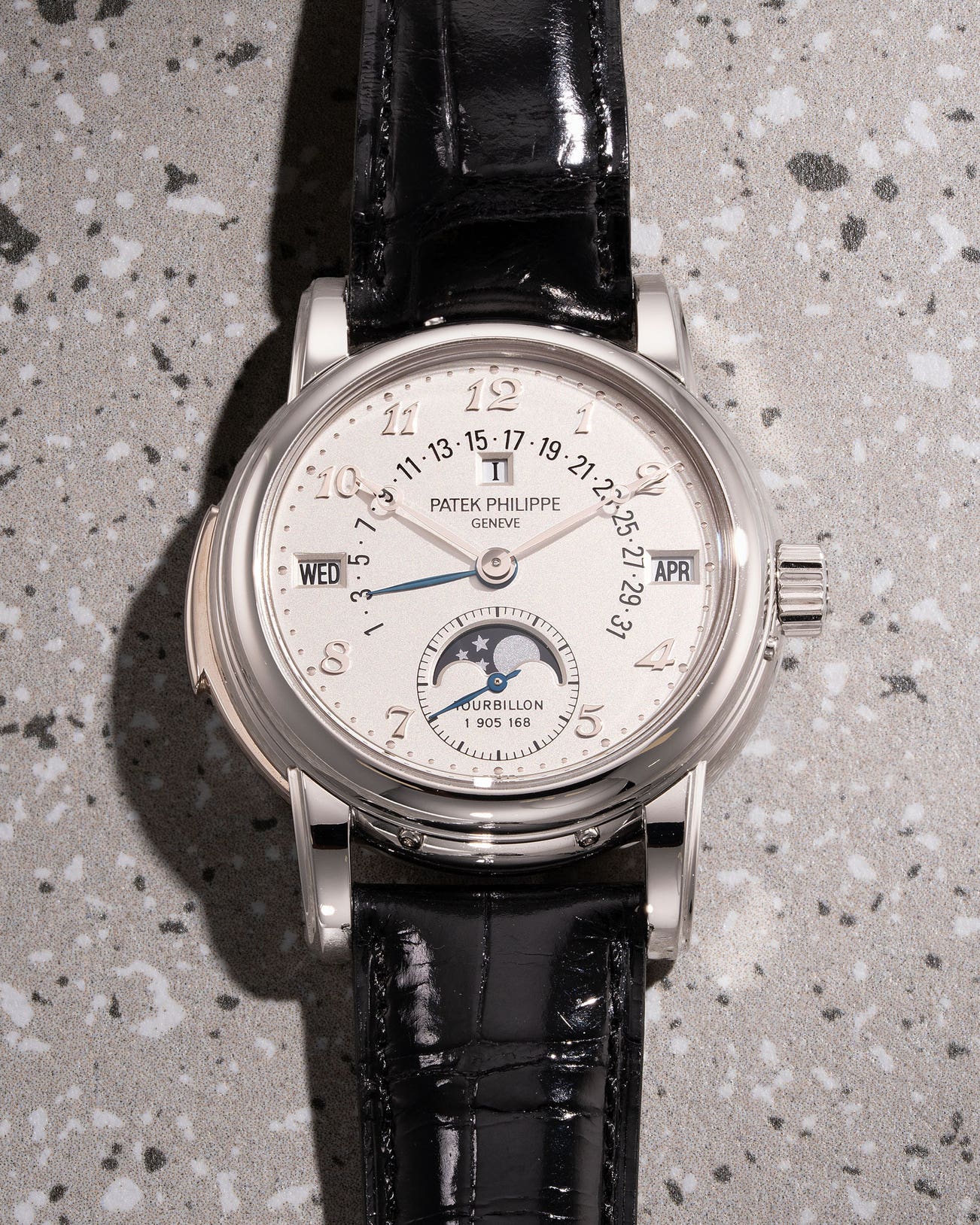 <p><strong>PATEK PHILIPPE</strong>&nbsp;<em>Ref. 5016P-010 in platinum</em>, HK$3,500,000-6,500,000</p>
