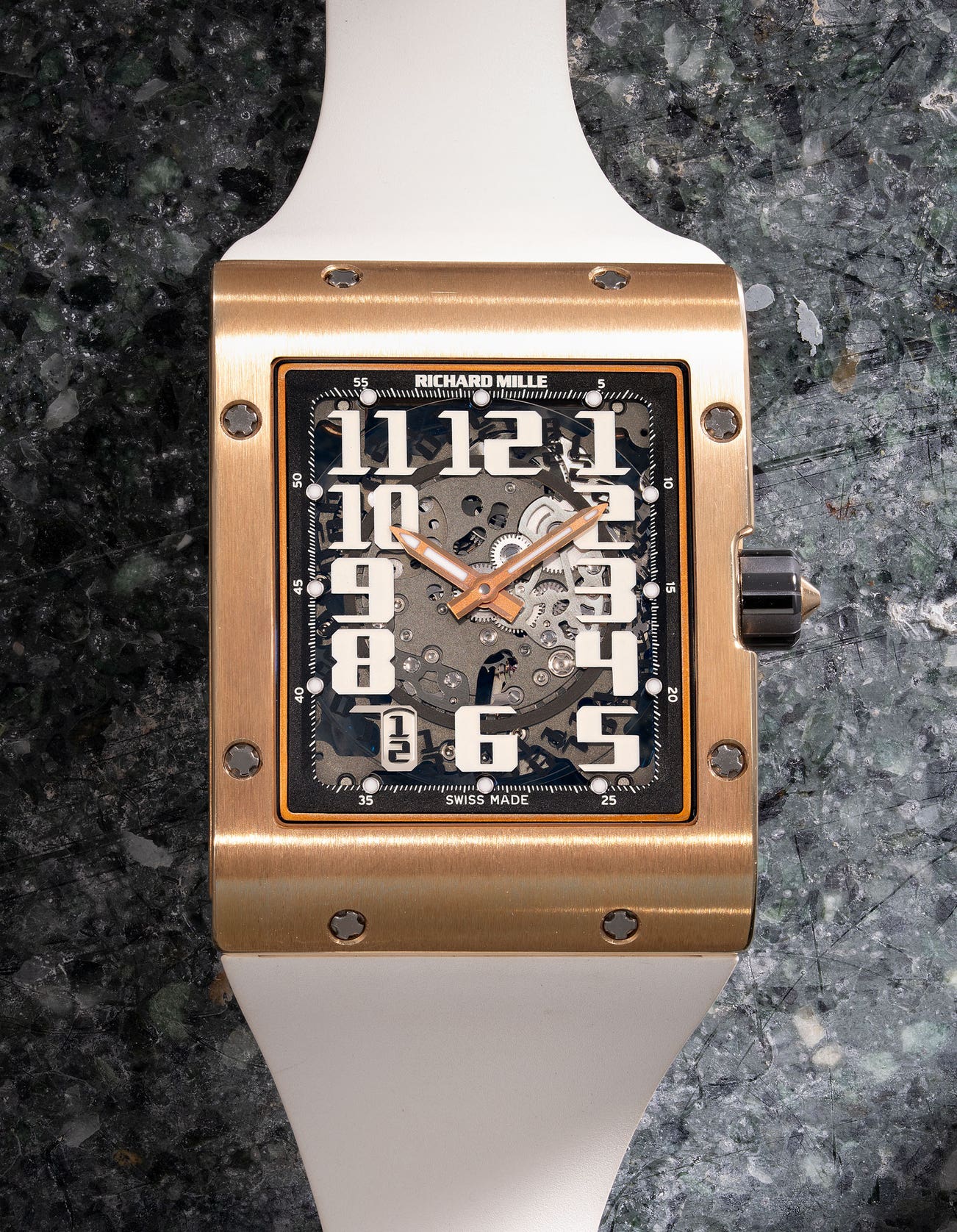 <p><strong>RICHARD MILLE</strong> <em>RM016 AJ RG in pink gold</em></p>