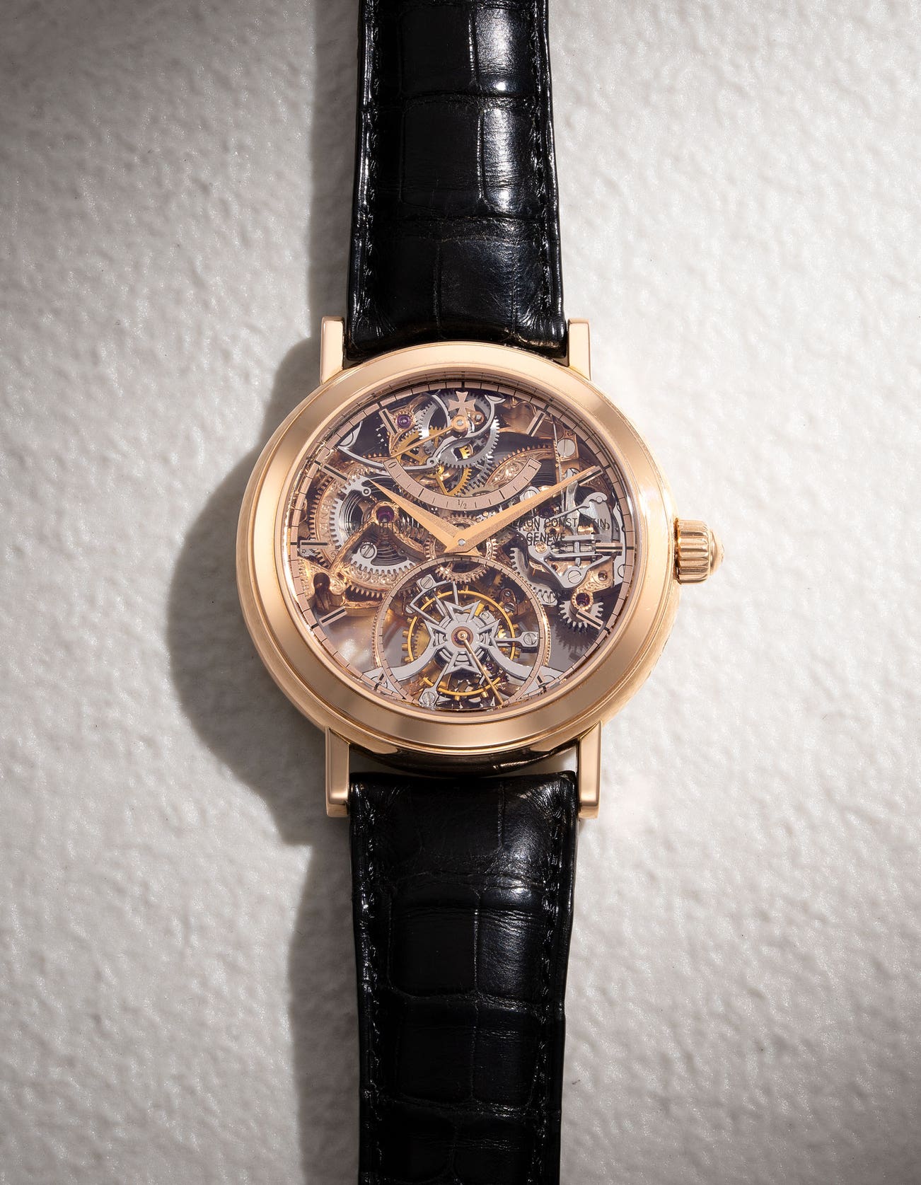 <p><strong>VACHERON CONSTANTIN</strong> <em>Les Complications Skeleton Tourbillon Ref. 30051/000R-8 in pink gold</em>, HKD 320,000 – 600,000</p>