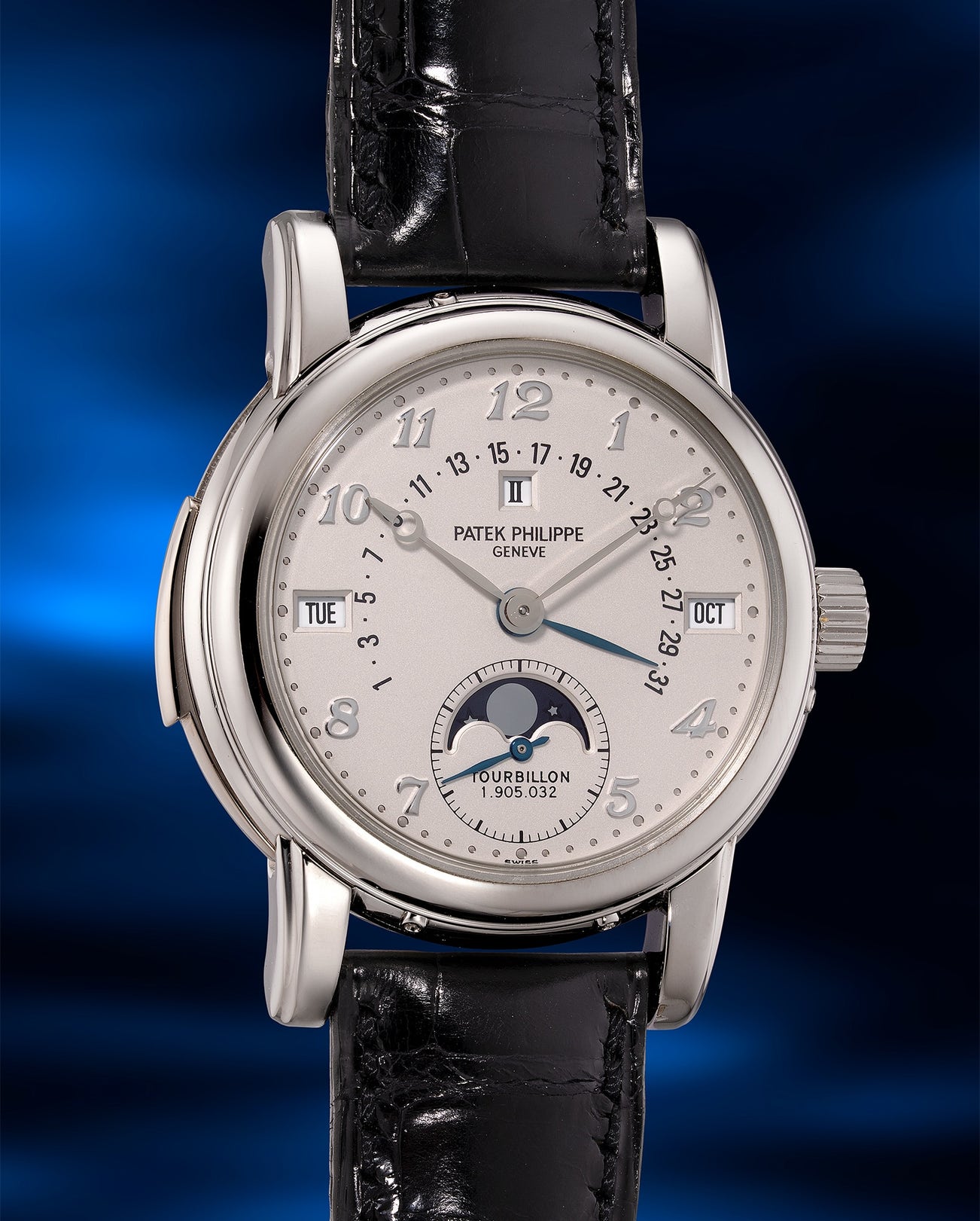 <p><strong>PATEK PHILIPPE </strong><em>Ref. 5016P-010 in platinum</em></p>