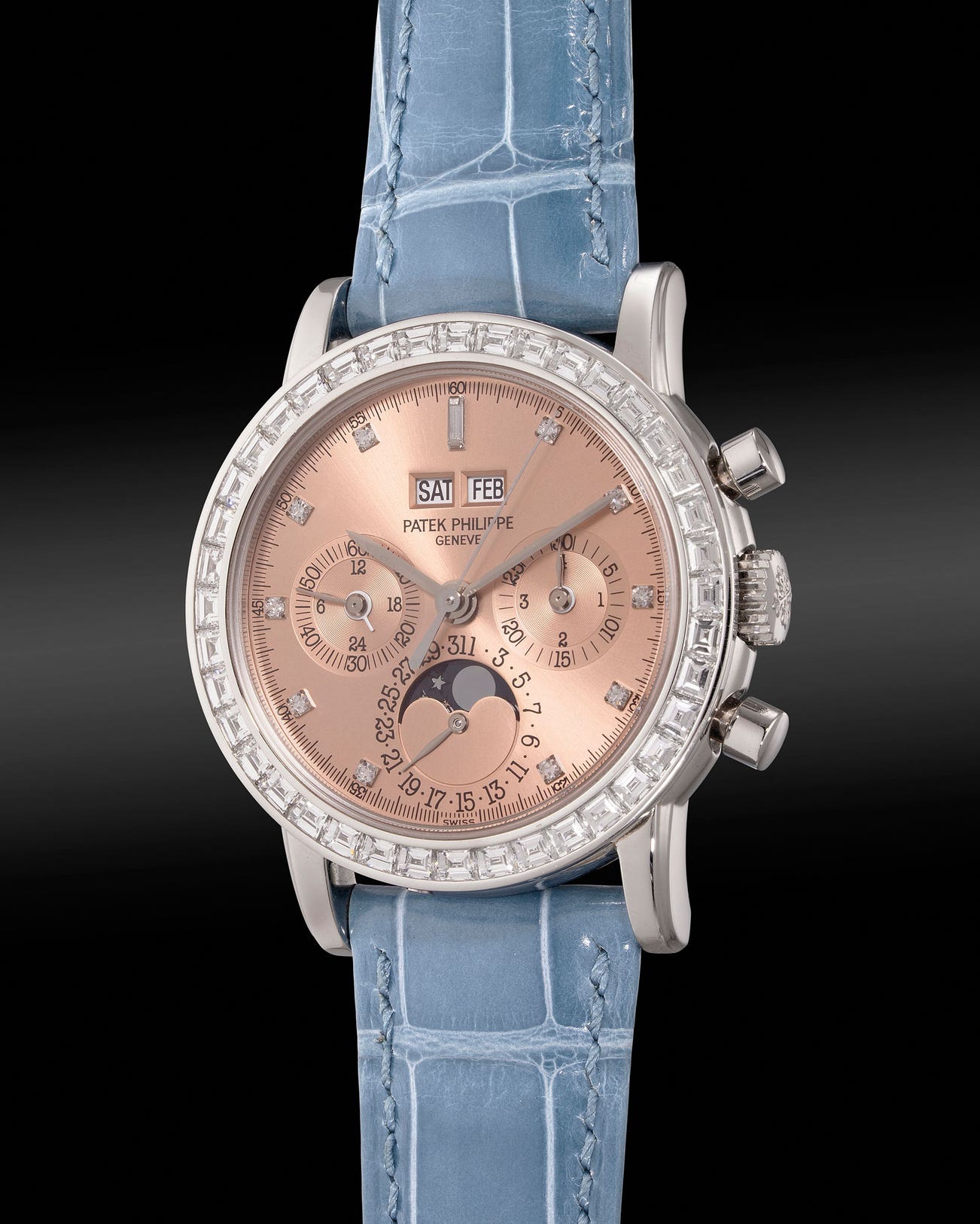<p><strong>PATEK PHILIPPE</strong> <em>Possibly unique Ref. 3990P-011 in platinum with salmon dial</em>, HK$12,000,000 – 24,000,000</p>