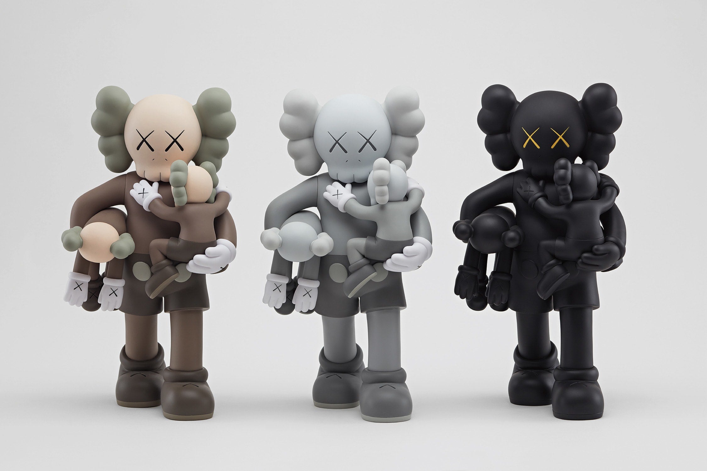 KAWS 24/7