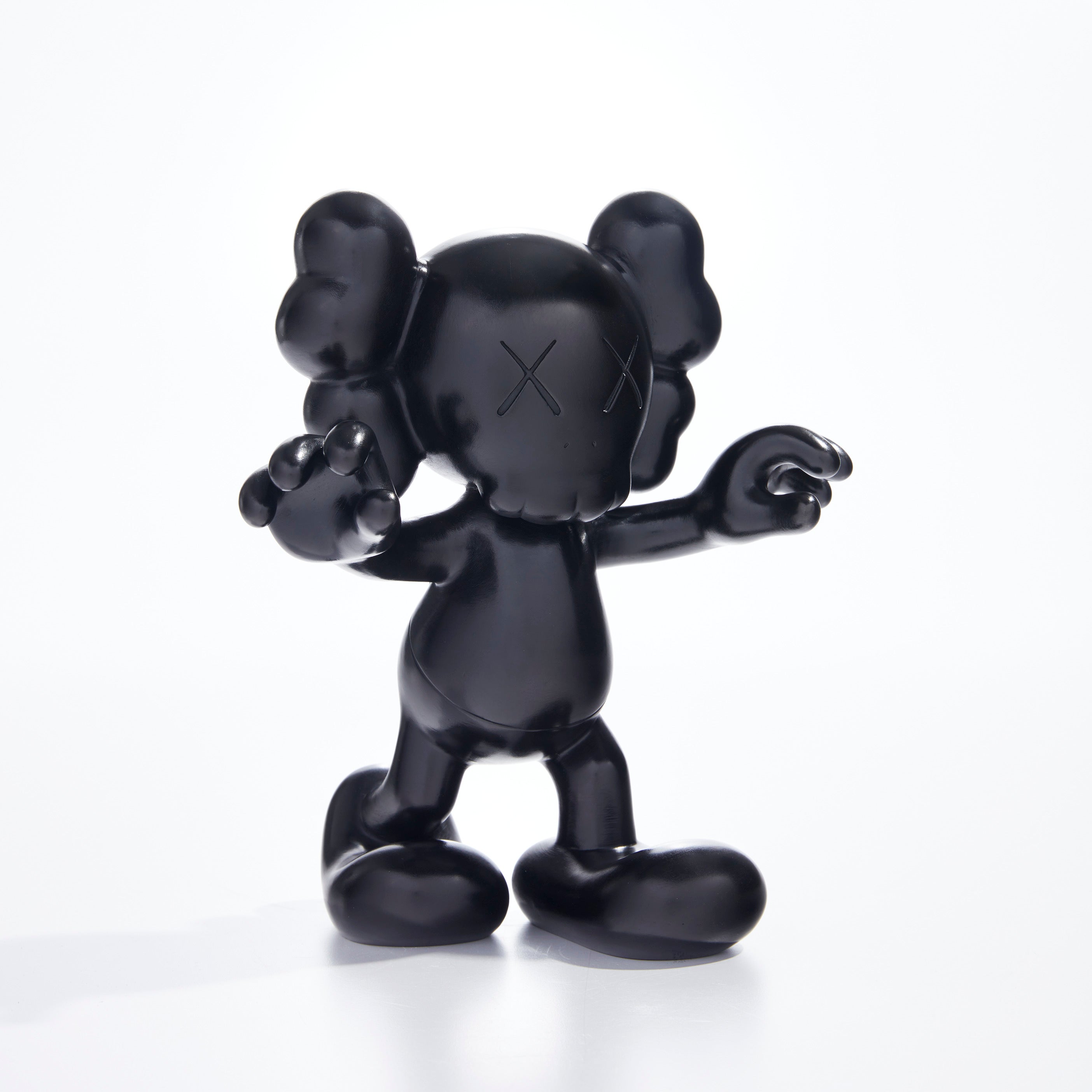 KAWS: 拍賣品，即將舉行的拍賣及過去拍賣成績