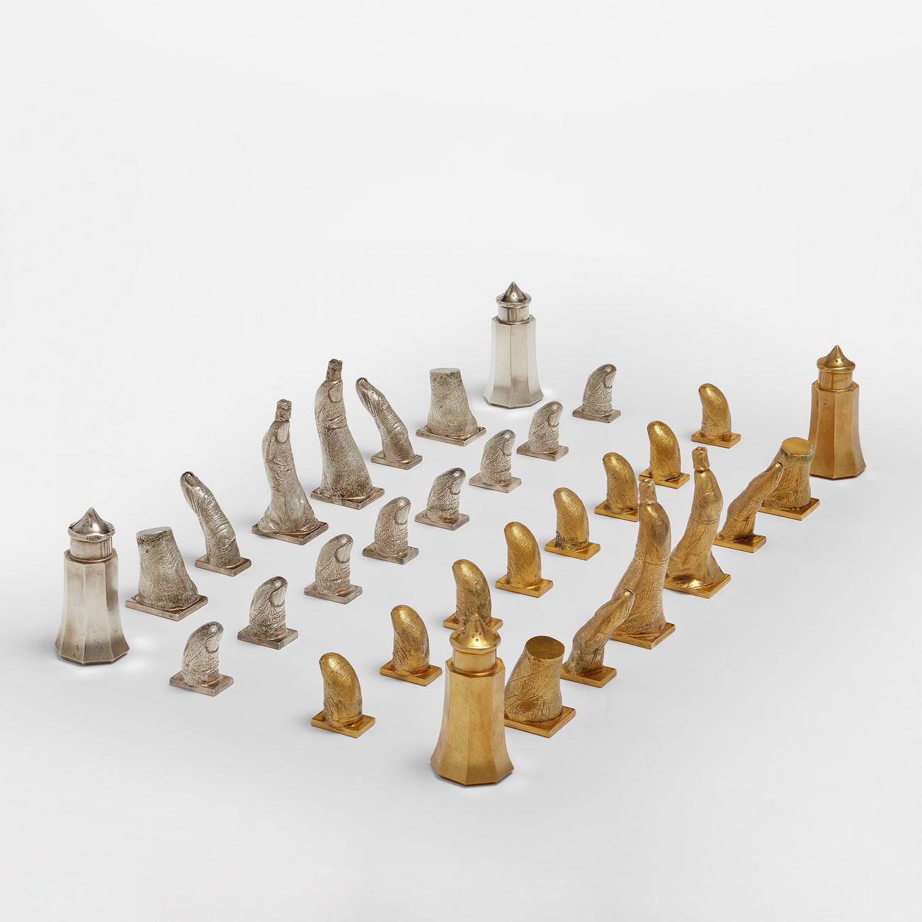<p><strong>SALVADOR DAL&Iacute; </strong><em>&Eacute;checs (Hommage &agrave; Marcel Duchamp)</em>, $30,000 - 50,000</p>
