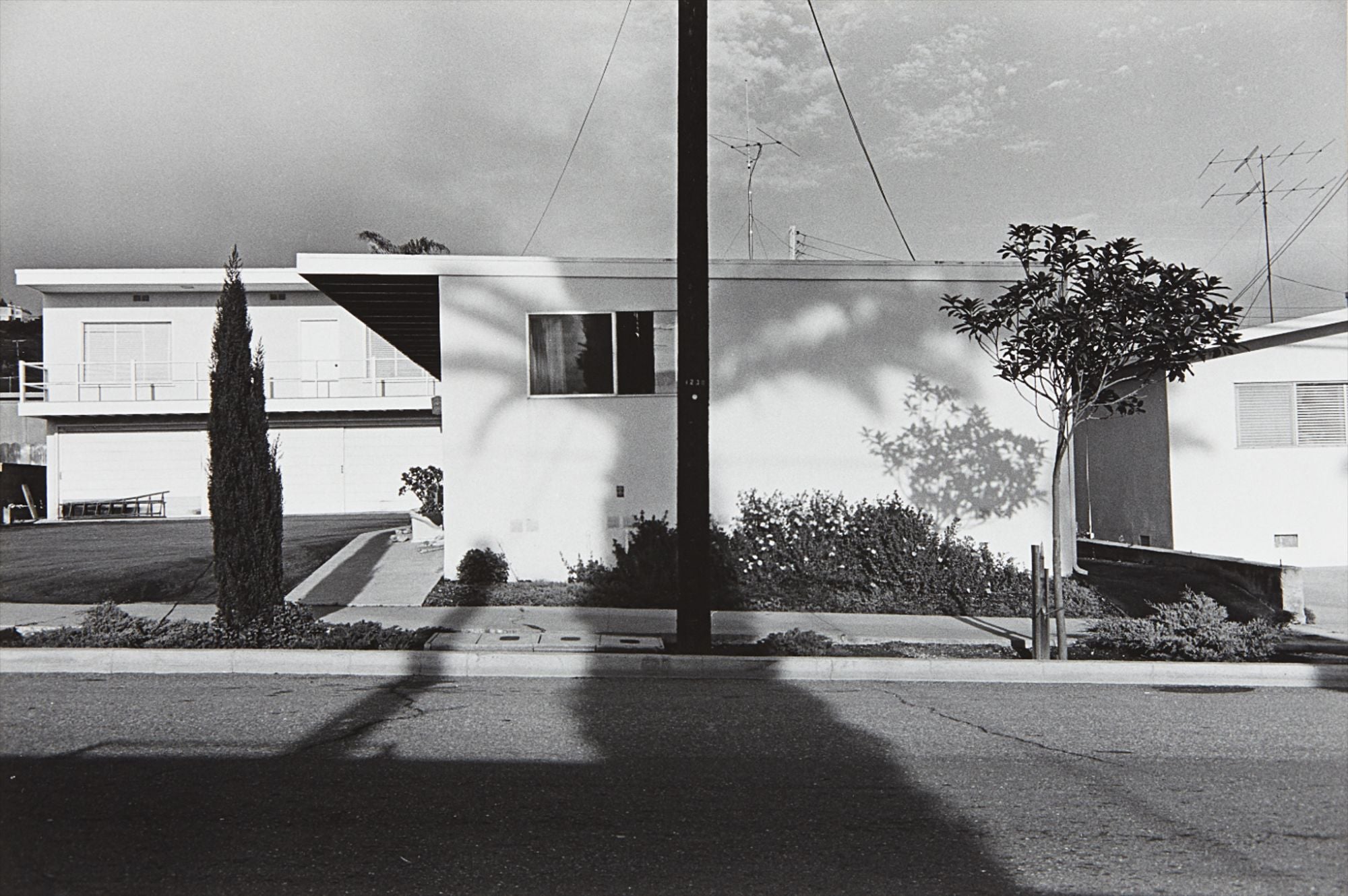 Henry Wessel ヘンリー・ウェッセル GALLERY MIN Henry Wessel, Jr. Photographs