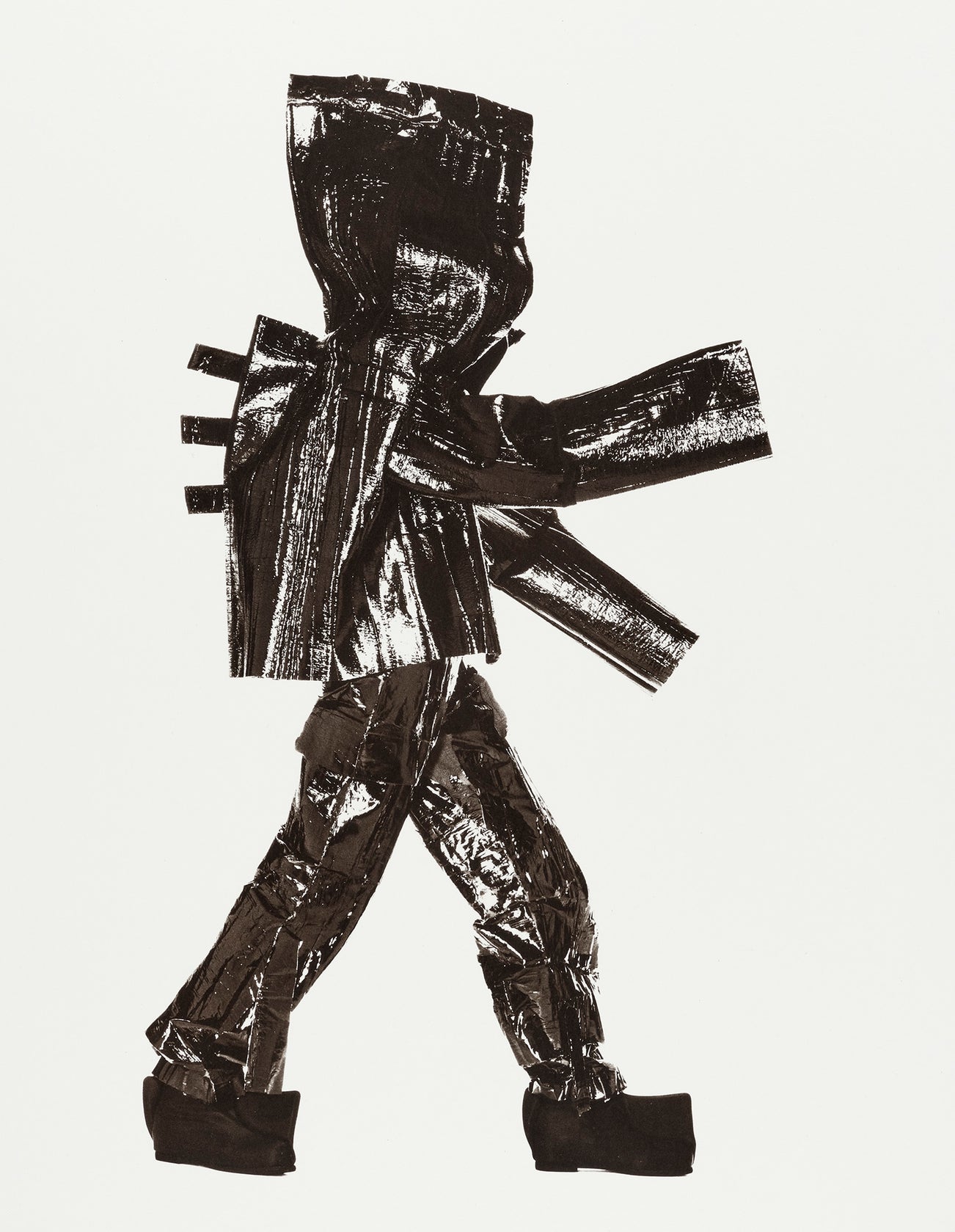 <p><strong>IRVING PENN</strong> <em>Single Miyake Warrior, </em>New York, 1998</p>
