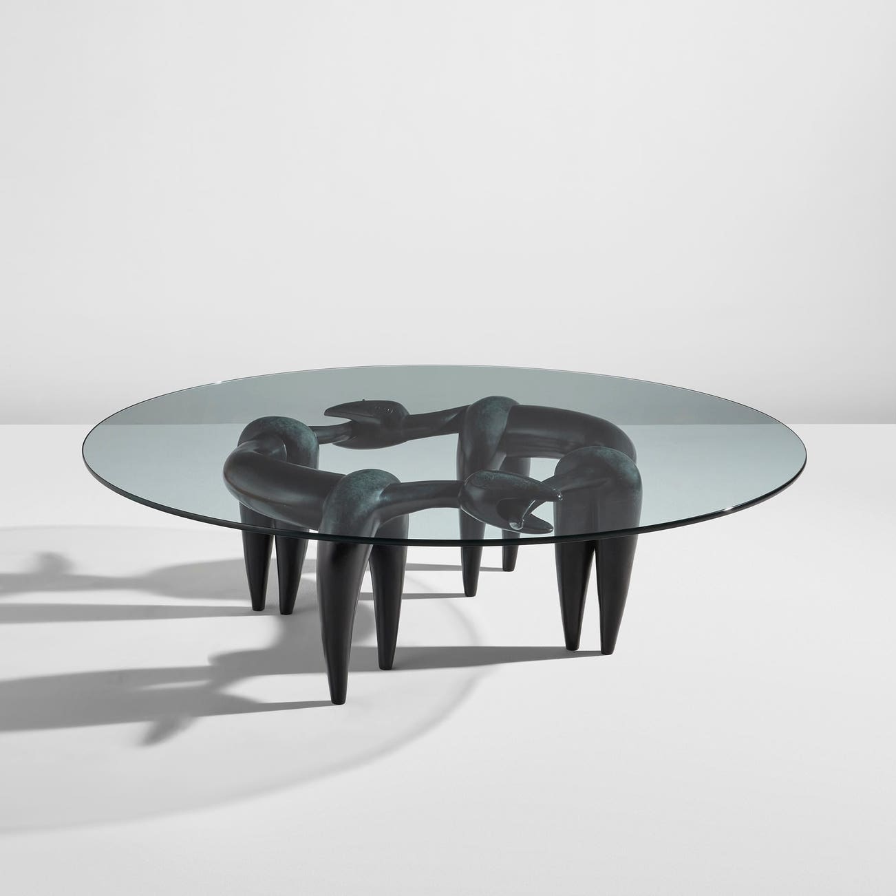 <p><strong>JUDY KENSLEY MCKIE</strong> <em>"Chase" table,</em> 1987</p>
