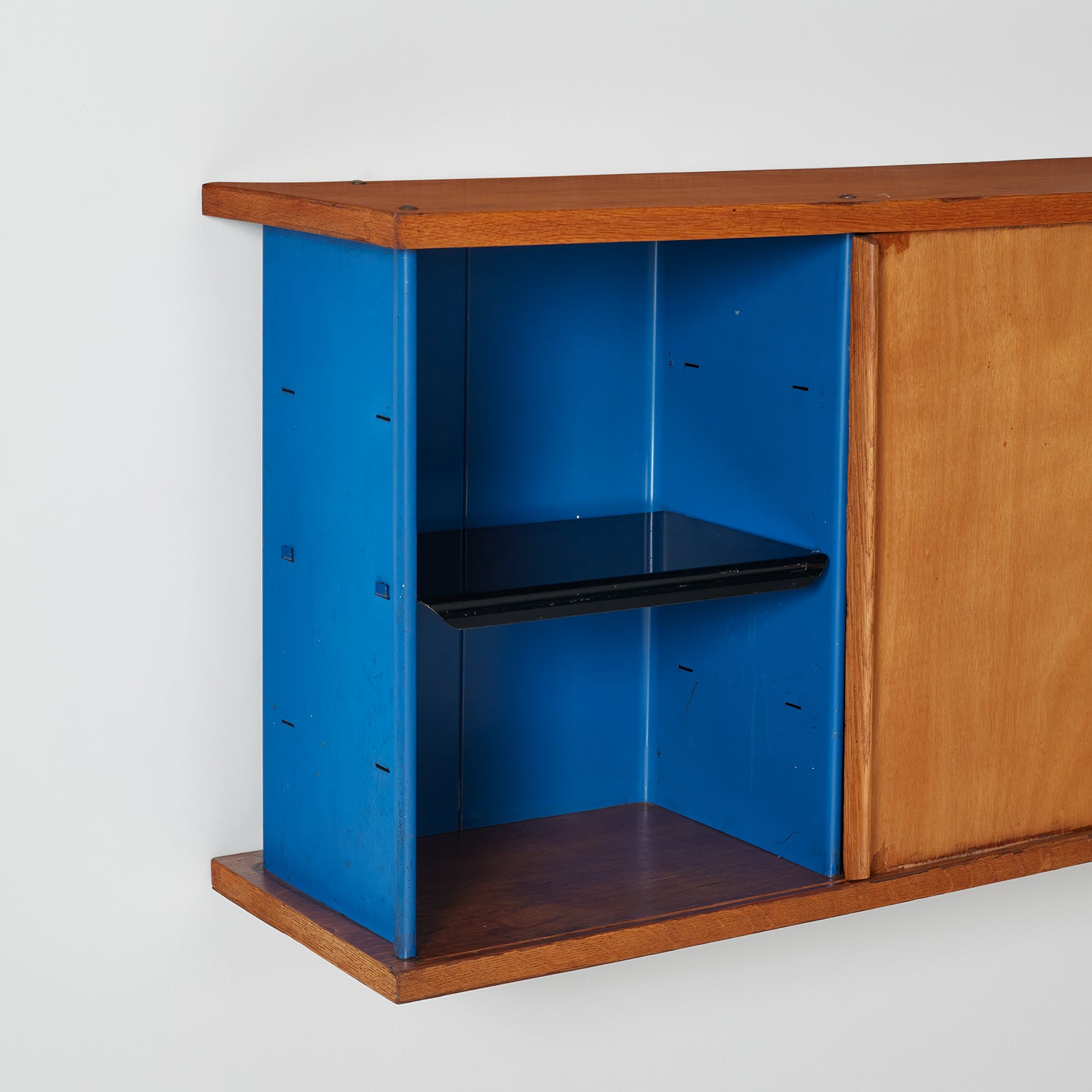 希少本　CHARLOTTE PERRIAND : JEAN PROUVE 193: CHARLOTTE PERRIAND, Bibliotheque from the Maison du Mexique