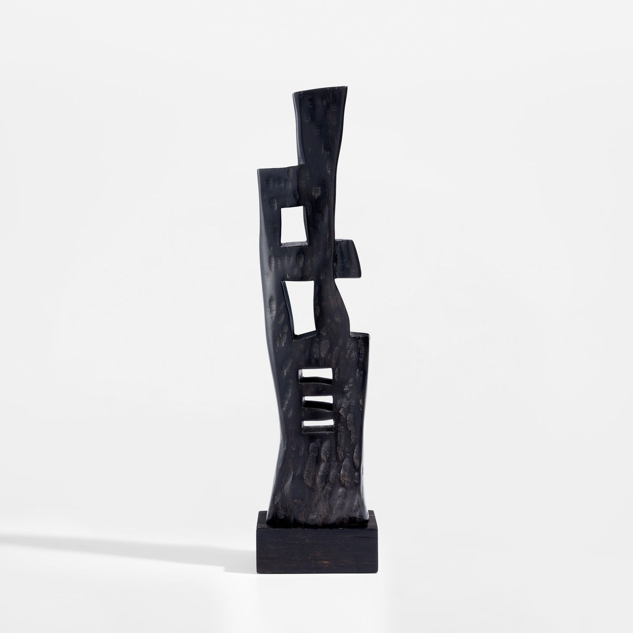 <p><strong>ALEXANDRE NOLL</strong> <em>Sculpture,</em> $50,000 - 70,000</p>
