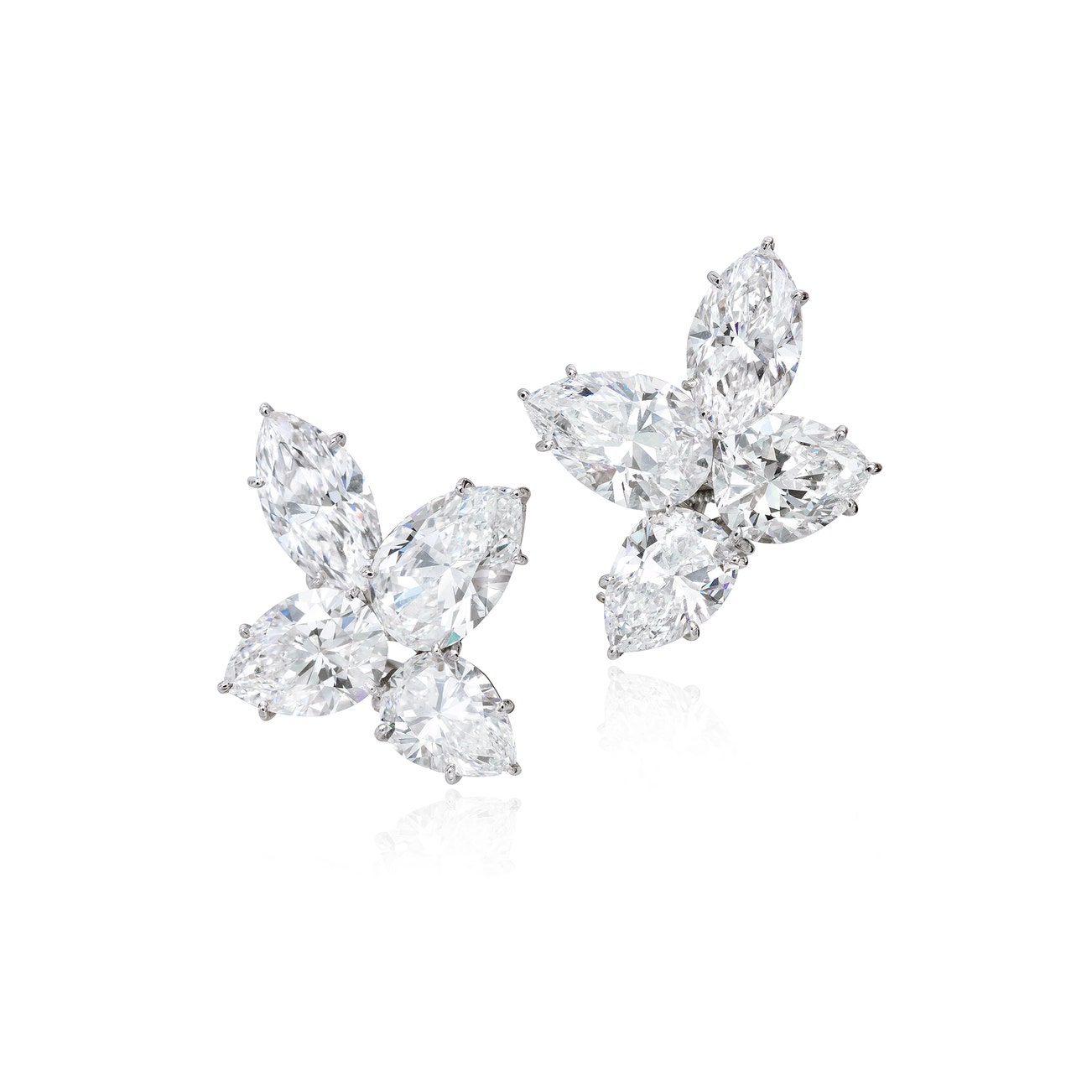 <p><strong>HARRY WINSTON </strong><em>Pair of Diamond Earrings,</em> $100,000-150,000</p>
