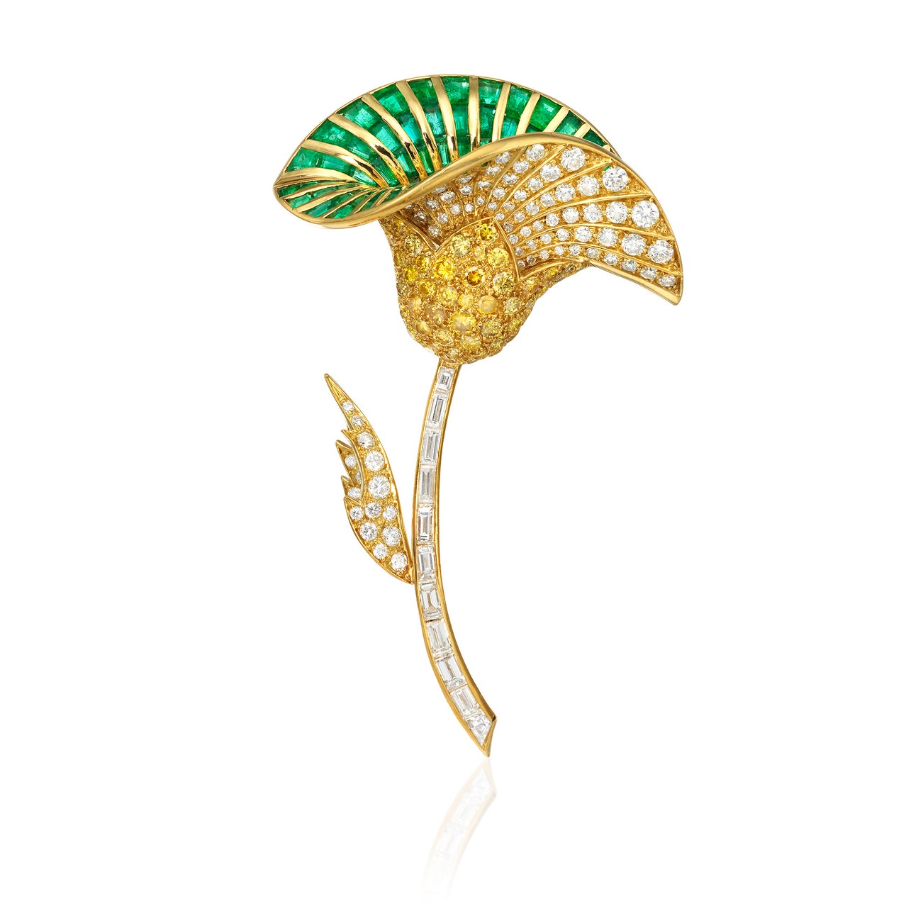 <p><em>Emerald and Diamond Brooch,</em> $4,000&ndash;6,000</p>
