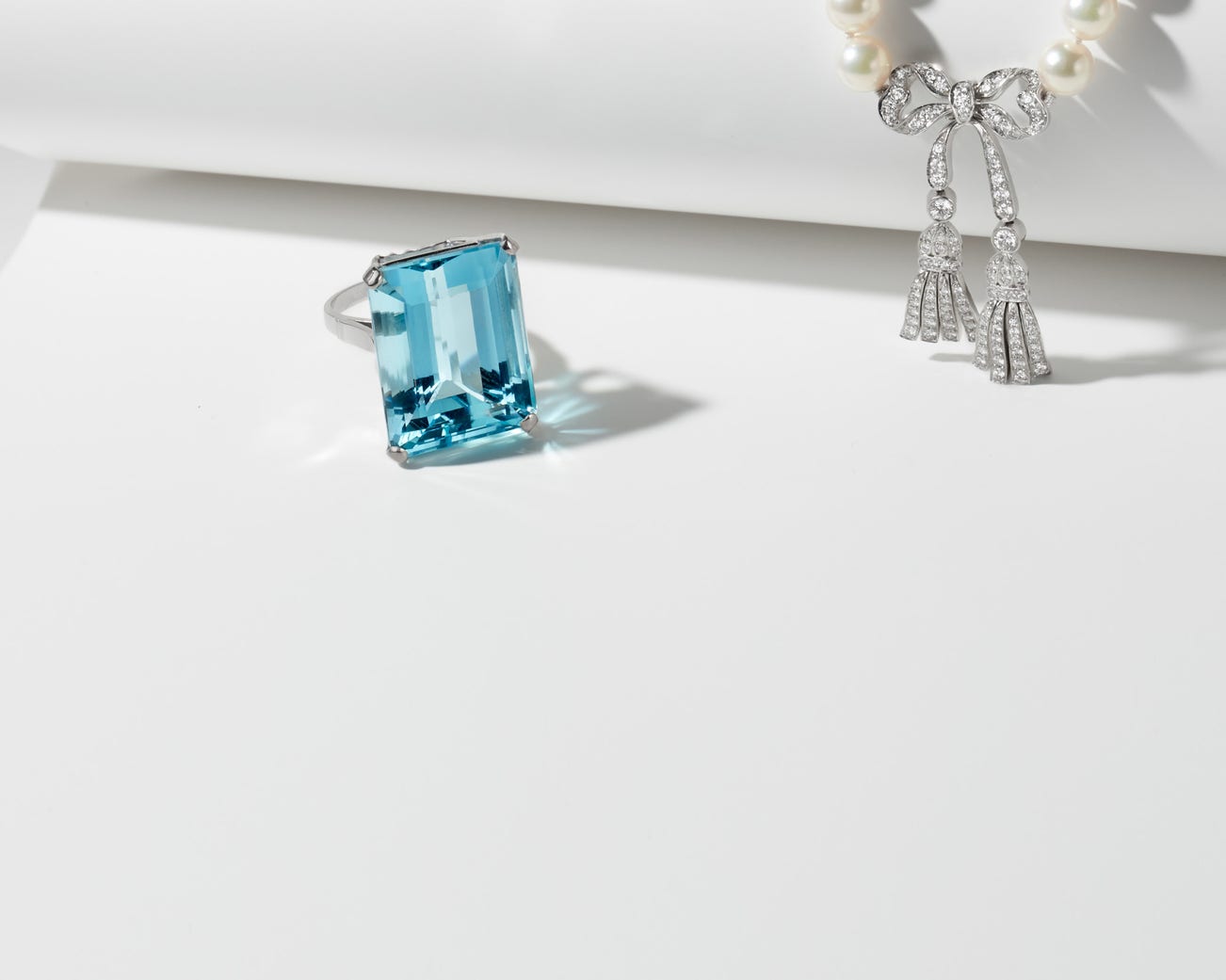 Jewels & More: Online Auction