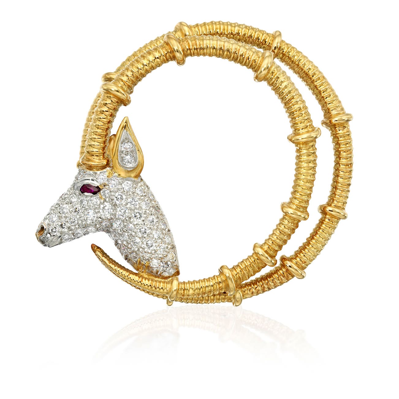 <p><strong>SCHLUMBERGER FOR TIFFANY &amp; CO. </strong><em>Gold, Diamond and Ruby Brooch</em></p>
