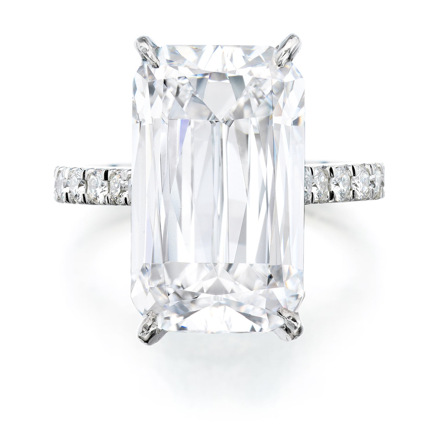 Fine Diamond Ring