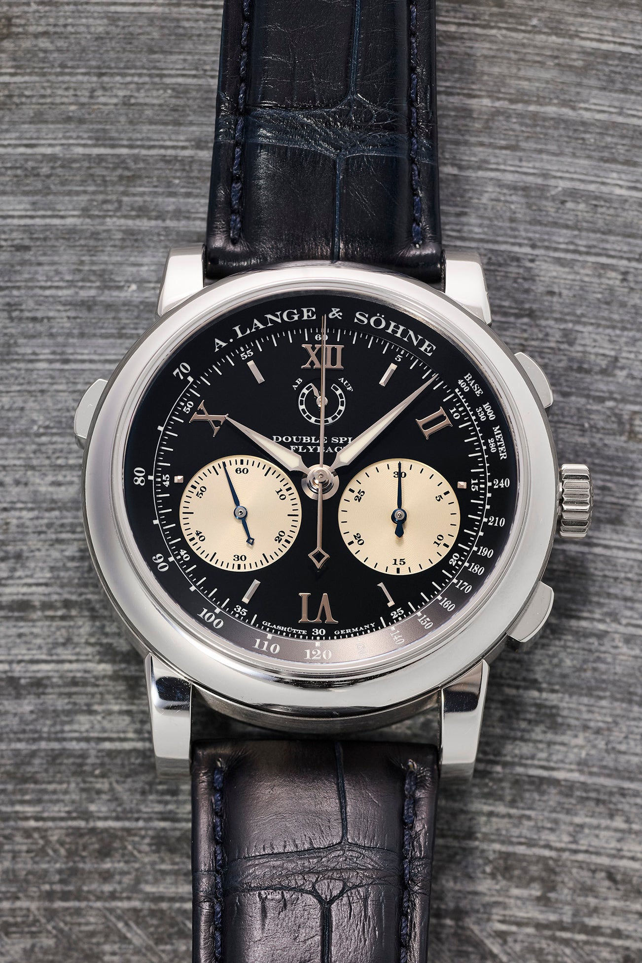 <p><strong>A. LANGE & SÖHNE</strong> <em>Ref. 404.035 "Datograph Double Split", platinum, $</em>40,000 - 80,000 USD</p>