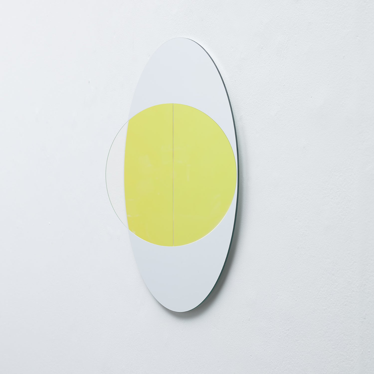Floatwheel Mirror