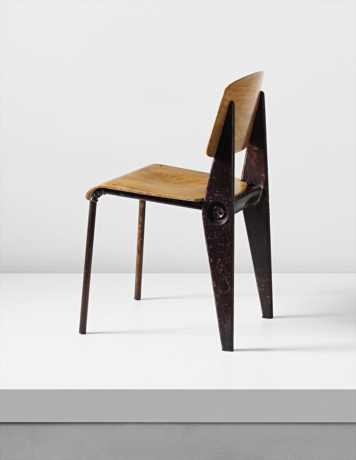 Rare demountable ‘Cafétéria' chair, model no. 300, designed for
