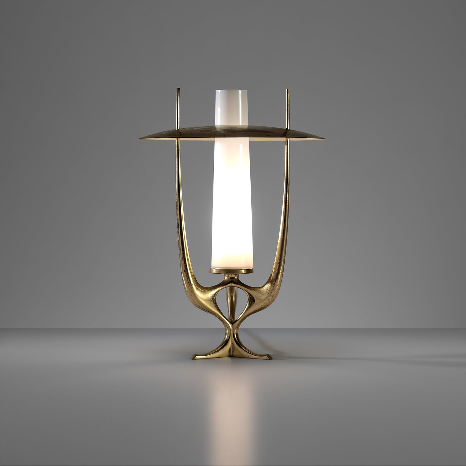 Table lamp