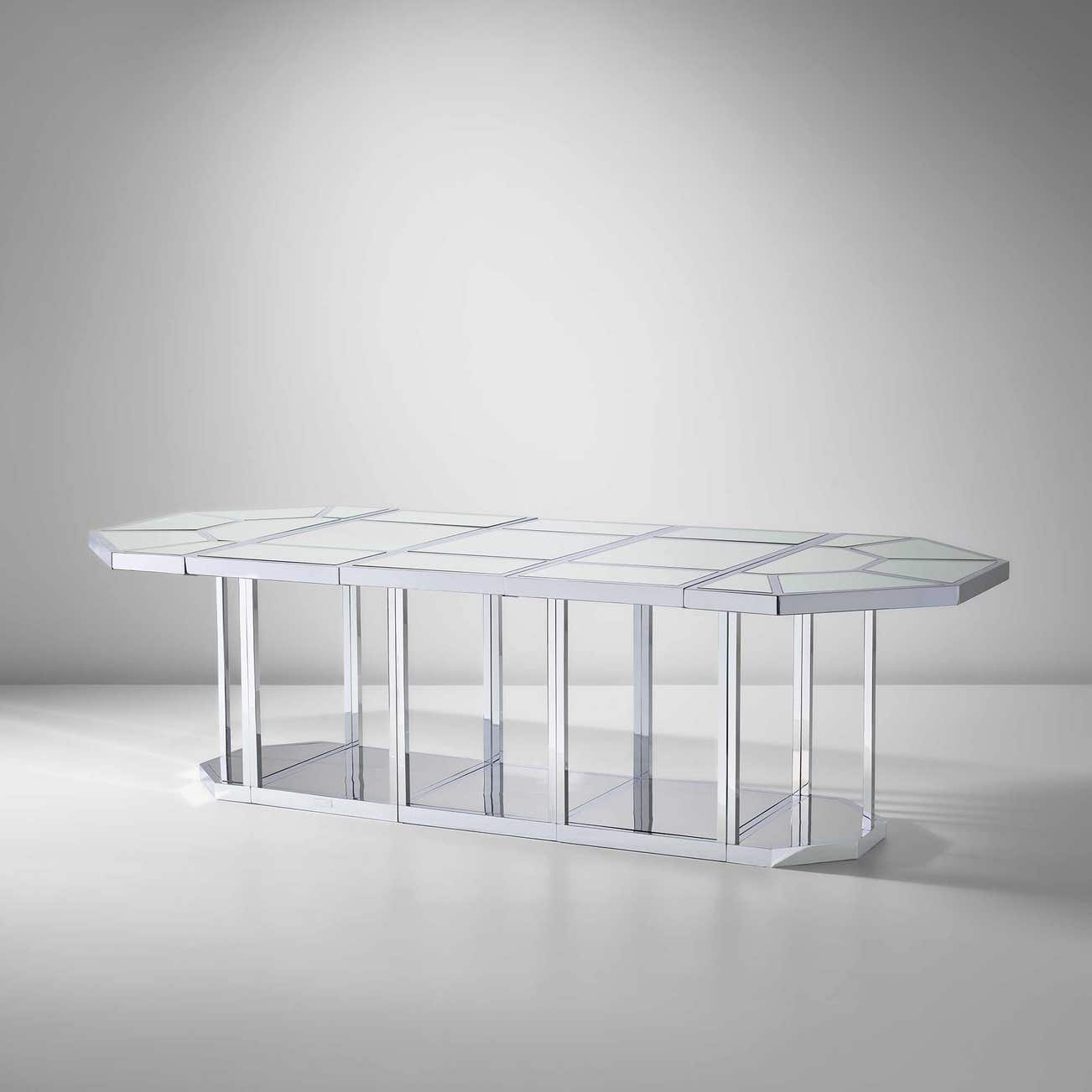 <p><strong>GABRIELLA CRESPI </strong><em>Rare 'Puzzle' table, </em>from the <em>'Plurimi' </em>series, &pound;18,000&ndash;24,000</p>

