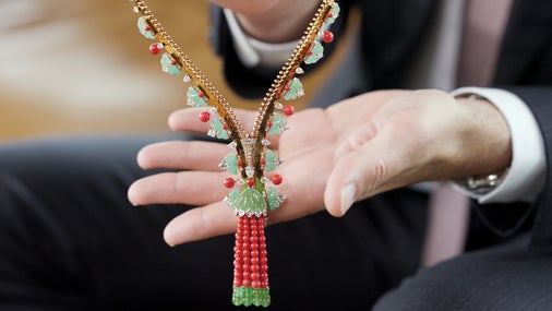 A Court of Exceptional Jewels