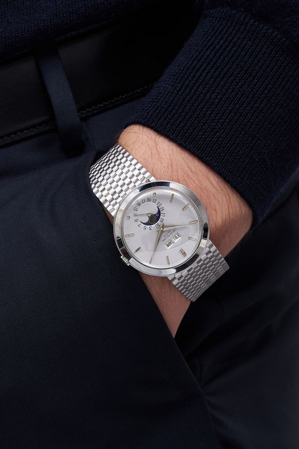 In-Depth: Patek Philippe’s Perpetual Calendar Ref. 3448 Was the First of Its Kind