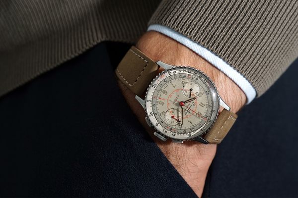 How it Works: The Slide Rule of the Breitling Chronomat