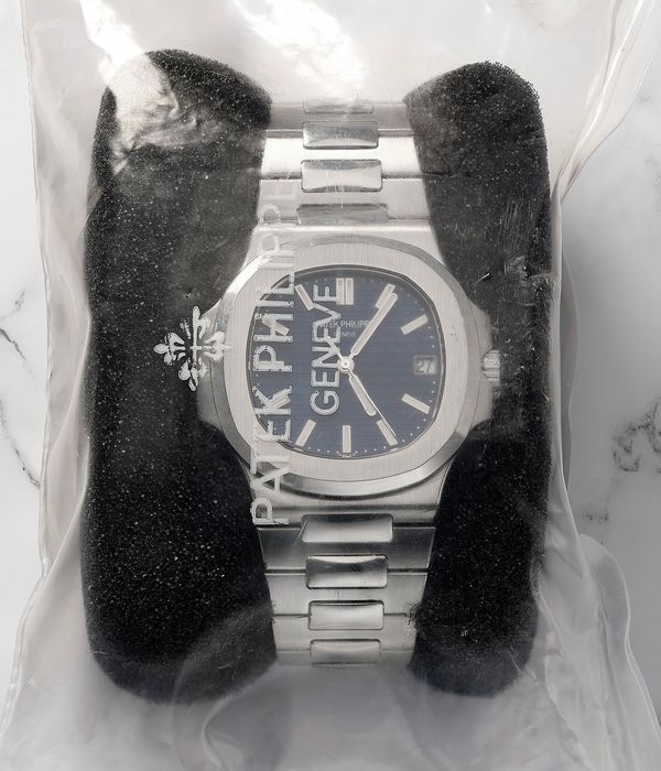 Lot 294 Patek Philippe Ref. 5711P