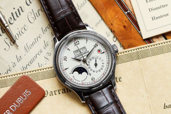 Lot 1042 - Roger Dubuis Hommage Perpetual Calendar in white gold
