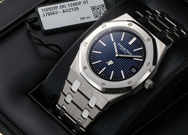 Understanding The Twin-Metal, Tone-On-Tone Royal Oak, The Ultimate In Stealth Wealth
