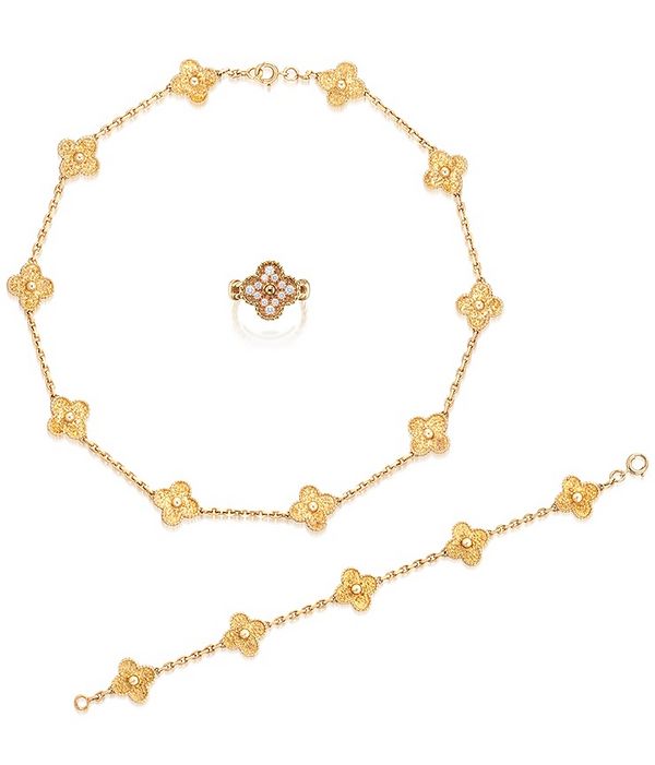 In Ages Past Unveiled: a Hundred Years of Iconic Jewelry