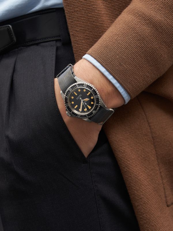 Specialists Pick: Watches From The Racing Pulse Auction