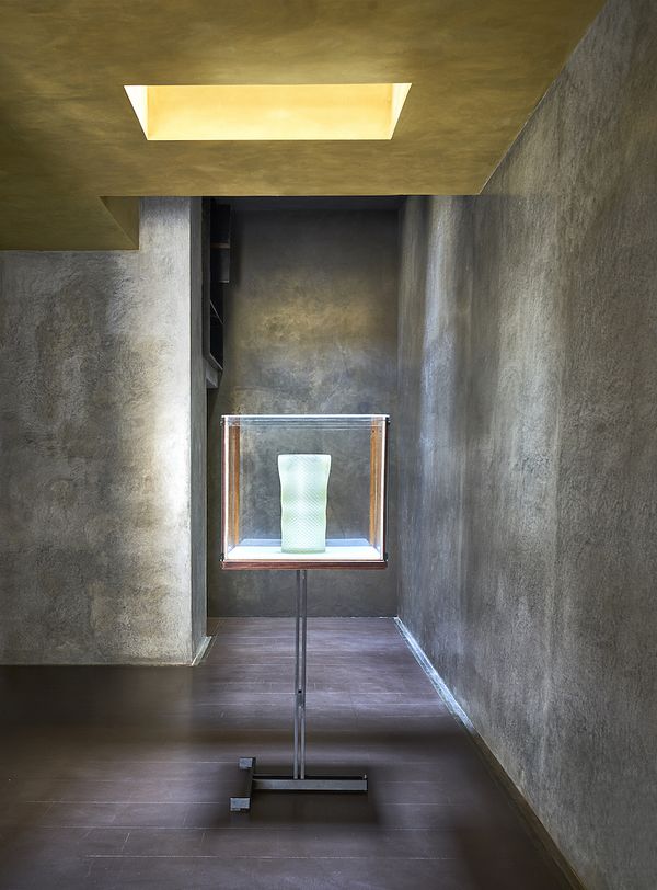 Creating and Defining Space: A Pair of Vitrines Designed by Carlo Scarpa