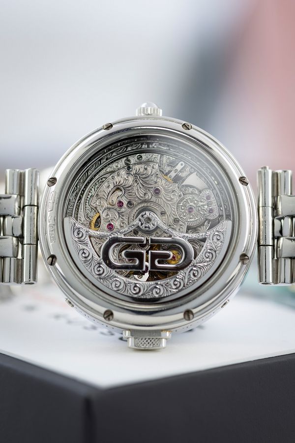 Perpetual Picks: The Genius of Gérald Genta, in Two Watches