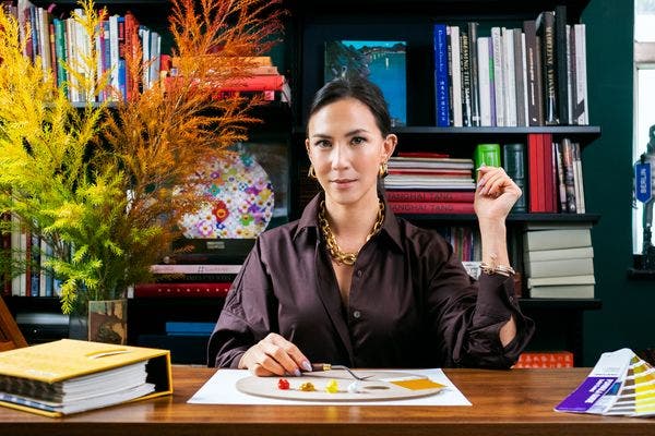 Pantone Challenge with Victoria Tang-Owen | Hong Kong | November 2022 (Video)